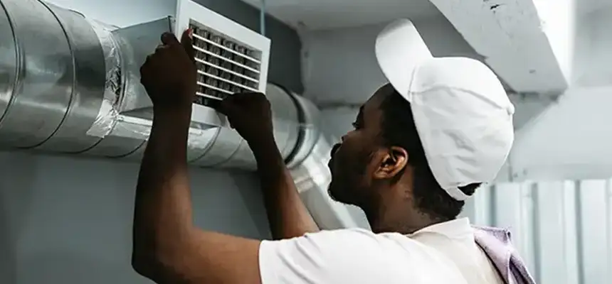 Our Licensed And Insured Cleaners in Myrtle Grove, FL